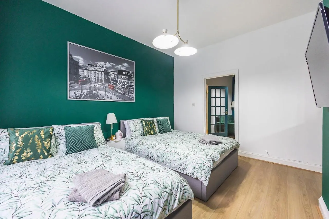 Royal London Apartments