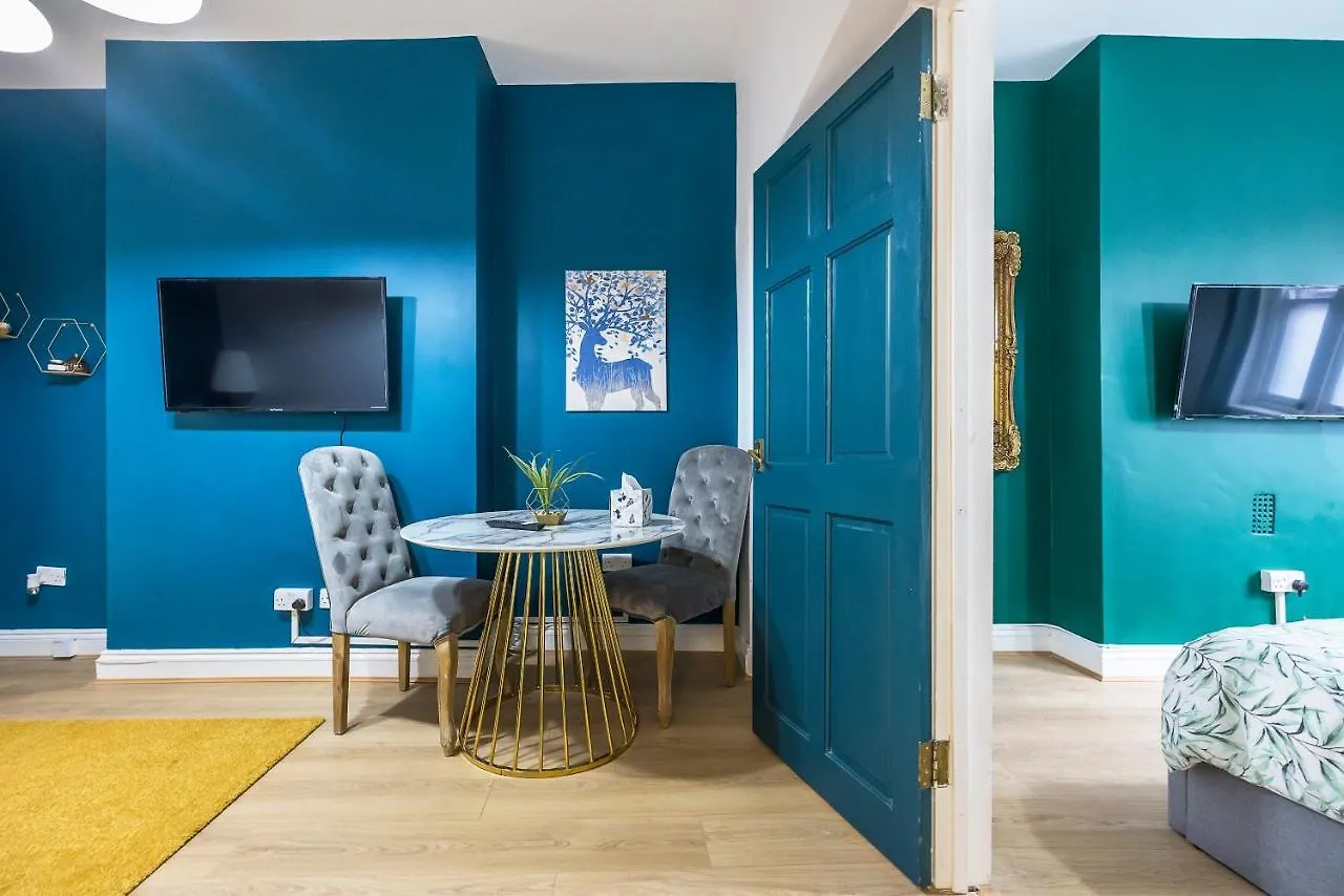 Royal London Apartments contacts